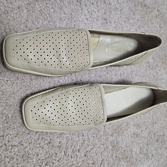 Rangoni Firenze Women's Size 7 AA Tan Leather Low Heels Pump Square Toe Shoes - Picture 2 of 9